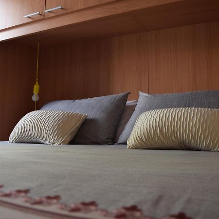 Апартаменты Bilocale Vecchio Borgo Боргосезия Экстерьер фото